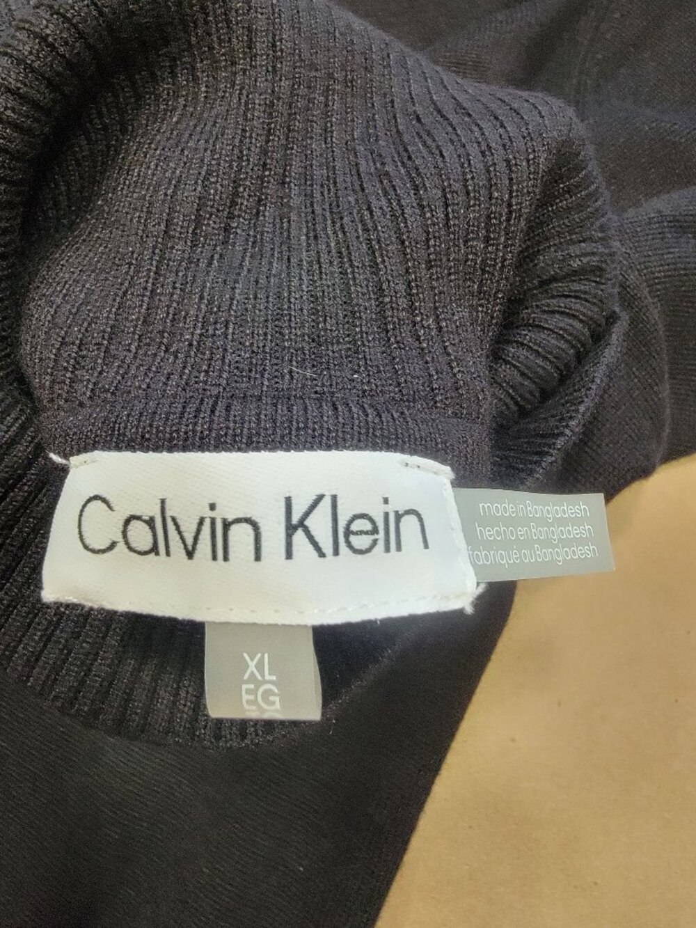 Calvin Klein Size XL Black White Colorblock Turtleneck Sweater, Lightweight, NEW - Picture 13 of 14